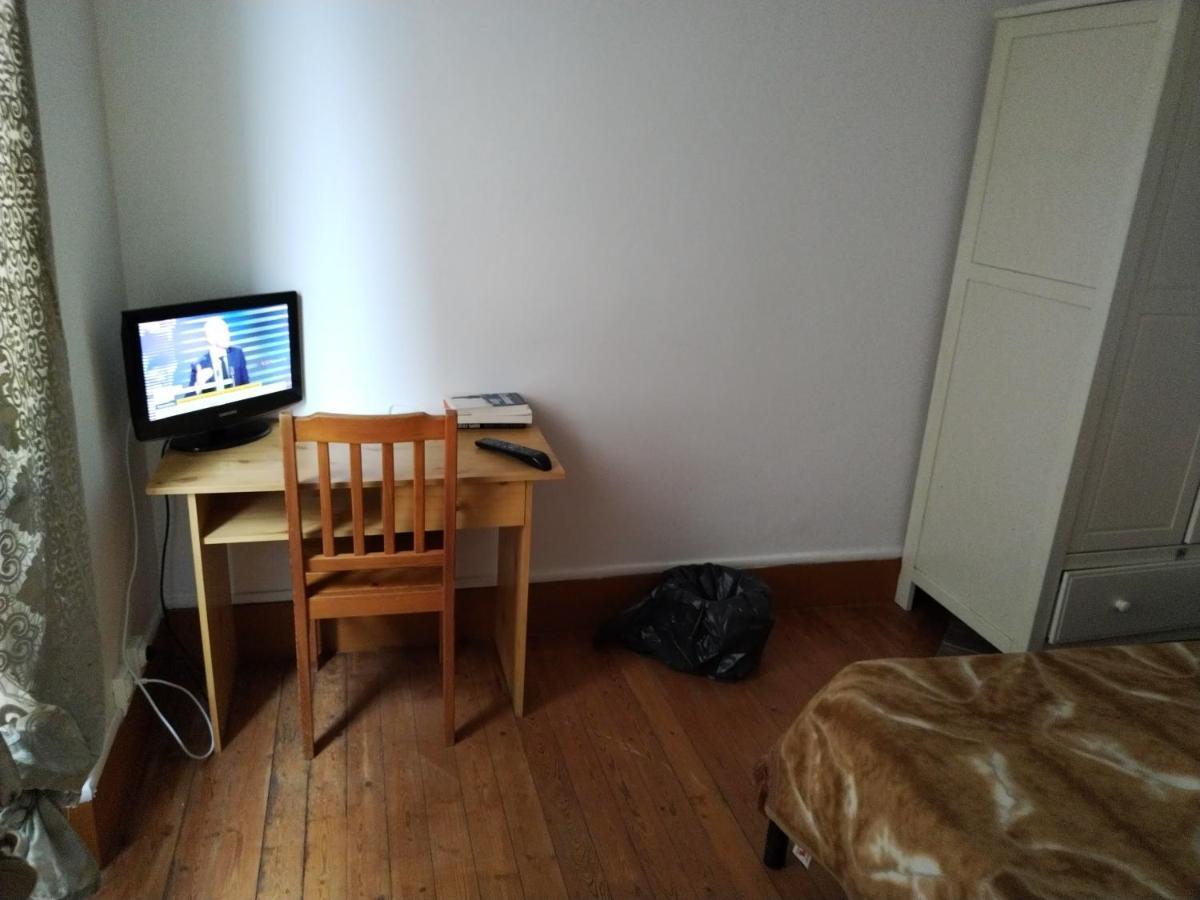 Loue Studio Propre !, Endroit Tres Calme, A 5 Minutes Gare Mantes La Jolie, エクステリア 写真